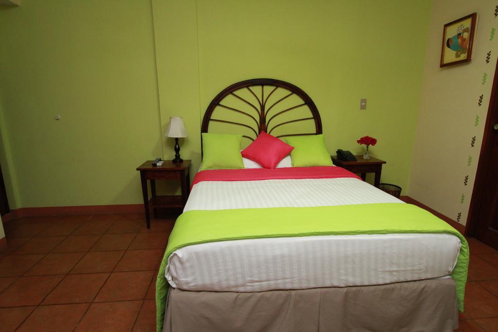 Hotel Colibri Managua Exterior photo