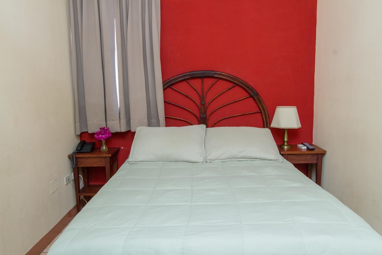Hotel Colibri Managua Exterior photo